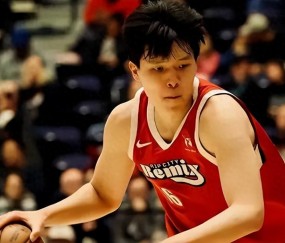 kaiyun-16投14中，砍31+8！杨瀚森最强一战，斯普利特该给机会了