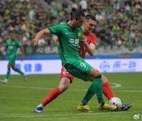 开云-国安真核蜕变记：从“玻璃人”到万米跑不累的进攻推土机|北京国安|张玉宁|赛季|球队|球迷_新浪体育_新浪新闻